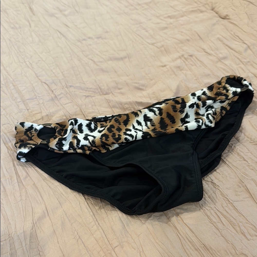 VENUS Animal Print Bikini Bottoms